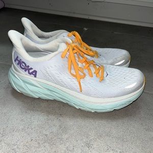 HOKA ONE ONE Clifton 8 Size 9 Women’s